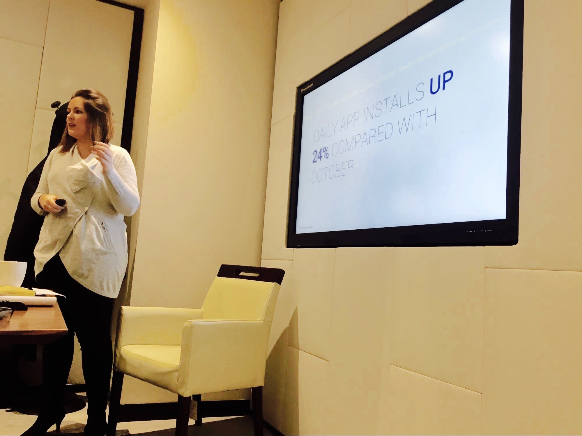 emily-buckman-urban-airship-strategic-consulting-at-london-breakfast-event-for-retail-brands